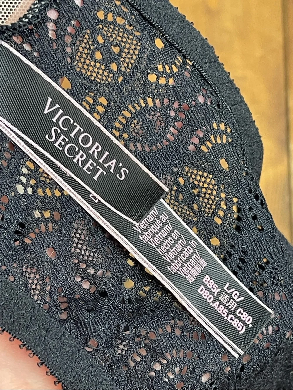 Victoria’s Secret Dream angels lace bralette size large black and nude